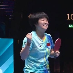 必发-覃予萱3-1战胜早田希娜，两胜晋级澳门世界杯淘汰赛
